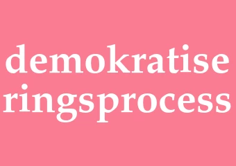 Synonym demokratiseringsprocess