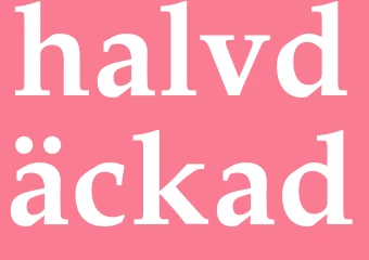 Synonym halvdäckad