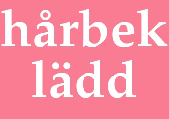 Synonym hårbeklädd