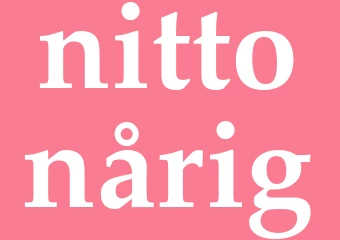Synonym nittonårig