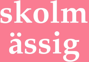 Synonym skolmässig