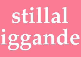 Synonym stillaliggande