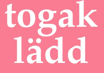 Synonym togaklädd