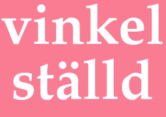 Synonym vinkelställd